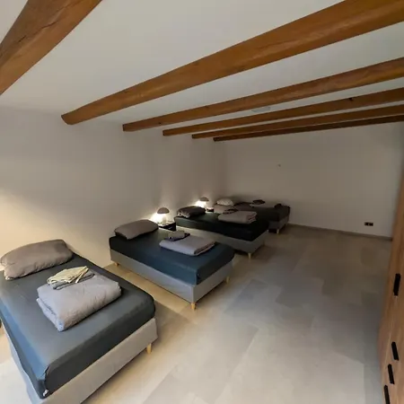 Johanna - 150 M2, 4 Schlafzimmer & Parkplatz