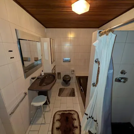 Johanna - 150 M2, 4 Schlafzimmer & Parkplatz