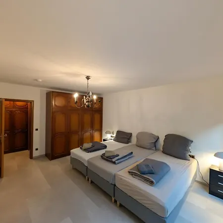 Johanna - 150 M2, 4 Schlafzimmer & Parkplatz Апартаменты
