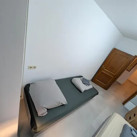 Johanna - 150 M2, 4 Schlafzimmer & Parkplatz *